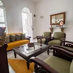 Alma Blanca - Colonial Loft In The Walled City